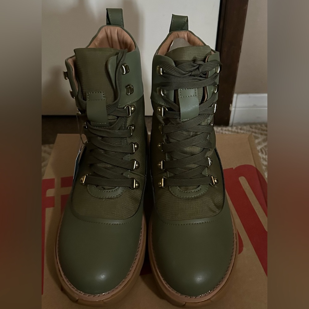 New FItFlop Skandi Mimmi Ankle Boots